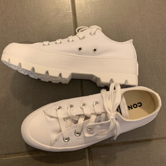 Converse Lugged Chuck Taylor - Picture 2 of 4